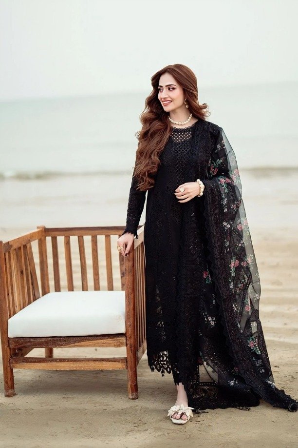 Untitled-design-3-7.jpg NUREH - 3PCS LAWN CHICKEN KARI - WOMEN'S - UNSTITCHED - Image 1